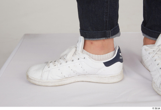 Yoshinaga Kuri casual foot white sneakers 0009.jpg